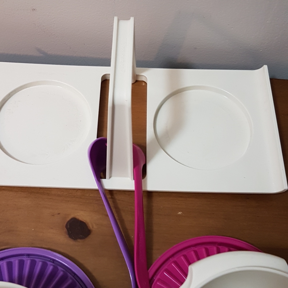 Tupperware condiment caddy - Picture 4 of 4